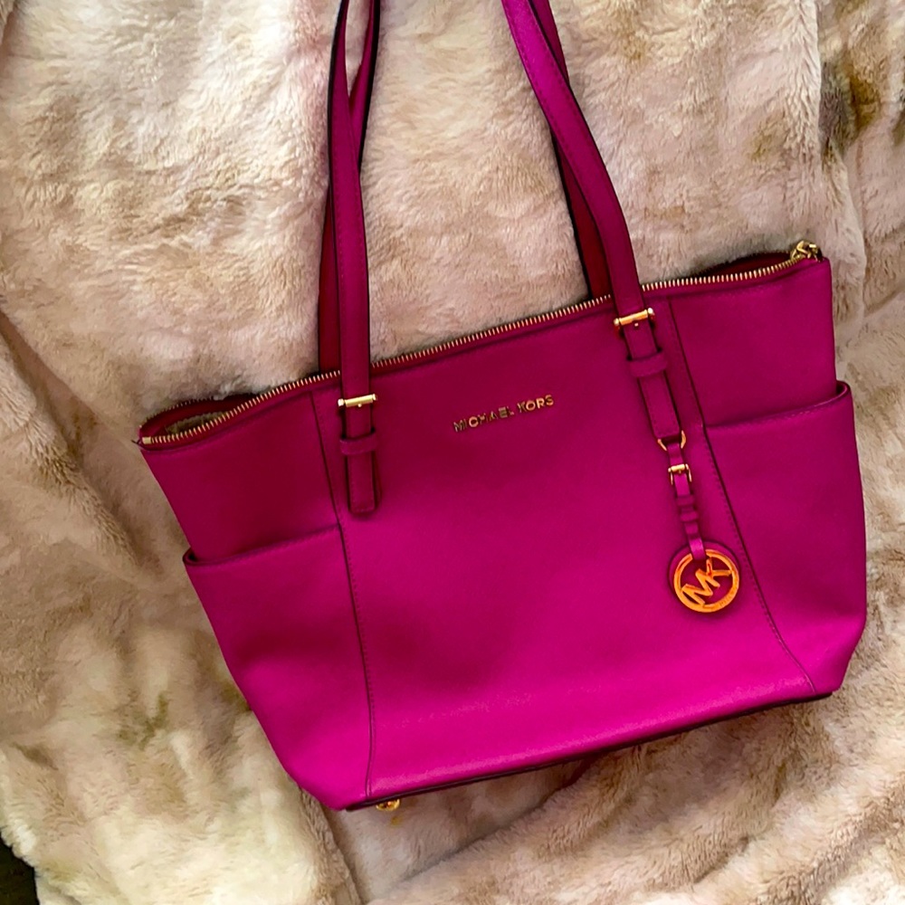 Michael kors purse